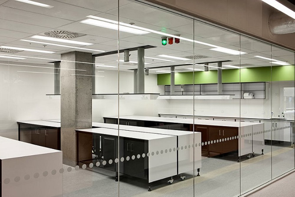 实验室装修新标准：如何挑选合规的装修公司？
